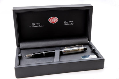 Aurora Ipsilon Quadra fountain pen