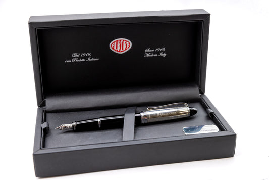 Aurora Ipsilon Quadra fountain pen