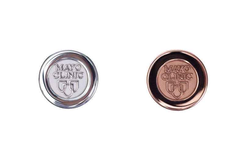 Lapel, garment magnet