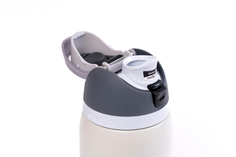 Water bottle, Owala 32 oz