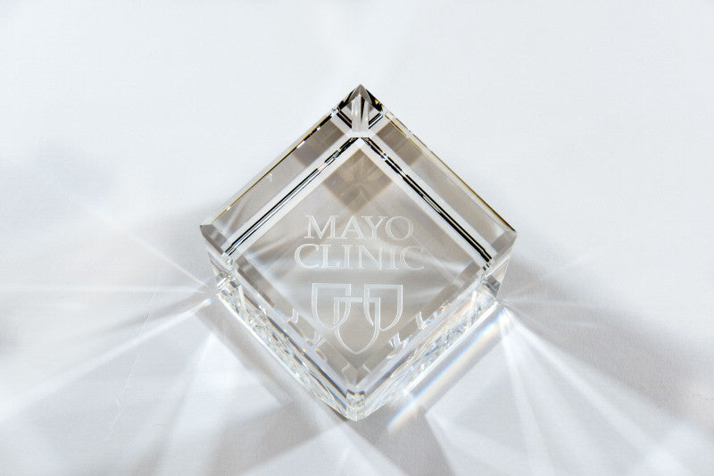 Crystal Paperweight_3429294_0030